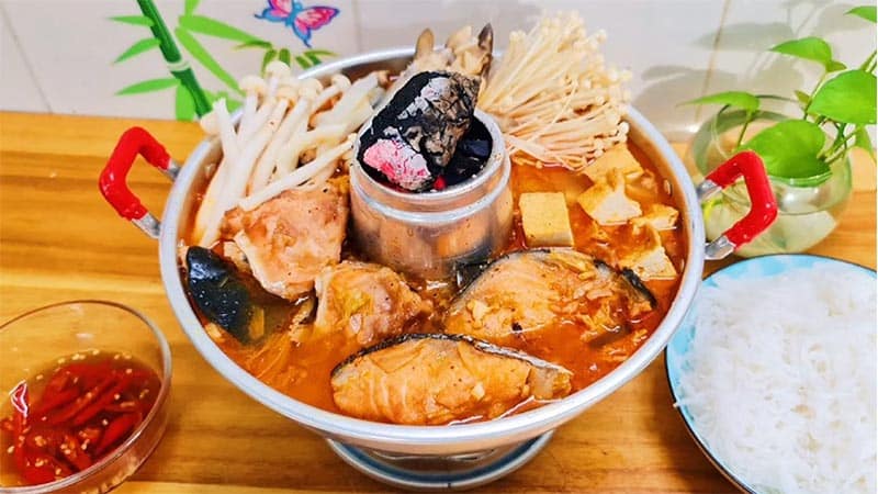 Lẩu đầu cá hồi