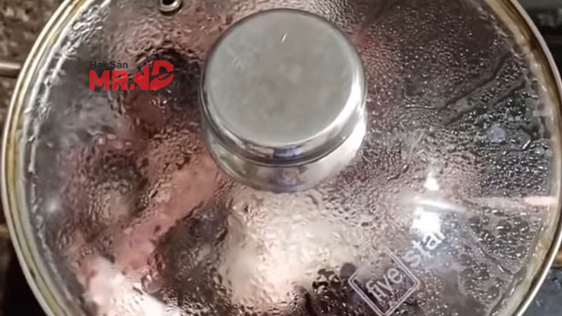 Cách làm bạch tuộc hấp lá ổi thơm ngon, đơn giản tại nhà