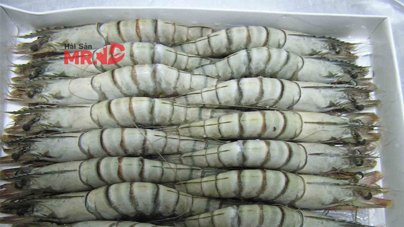 Cách luộc tôm đông lạnh chín đều, ngon ngọt cực đơn giản