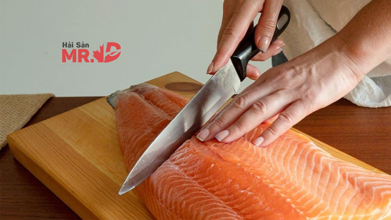 Cách làm sashimi cá hồi không bị tanh, tươi ngon tại nhà